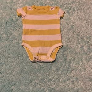 Boys onzies (4 items)